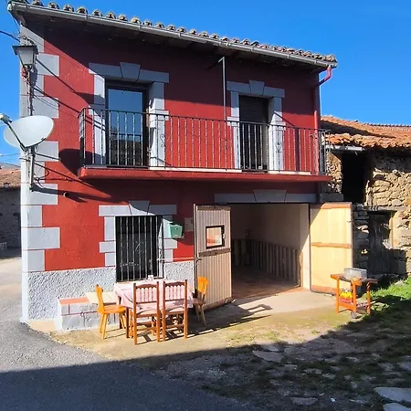 Casa De Pueblo En La Montana 4